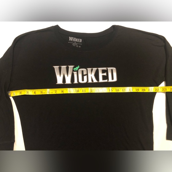 Wicked, Broadway, long sleeve t shirt, M (fits like jr size) - Picture 4 of 7